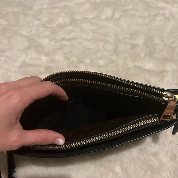 Coach Crossbody - Picture 7 of 14